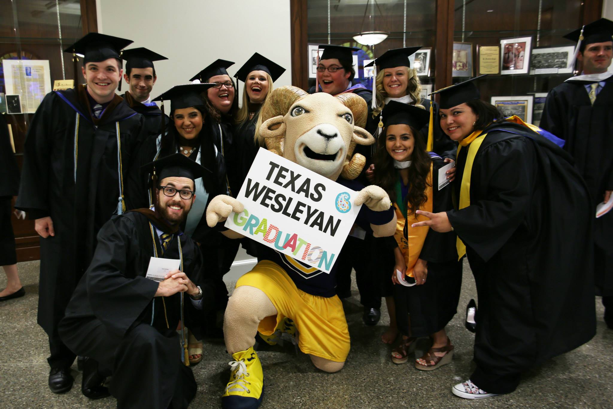 graduation- students, willie