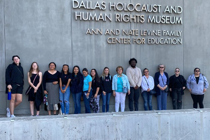 Group of students in front of DHHR Museum in Dallas